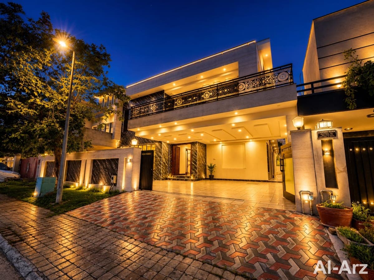 Brand new one kanal house for sale in lowest price — image 1