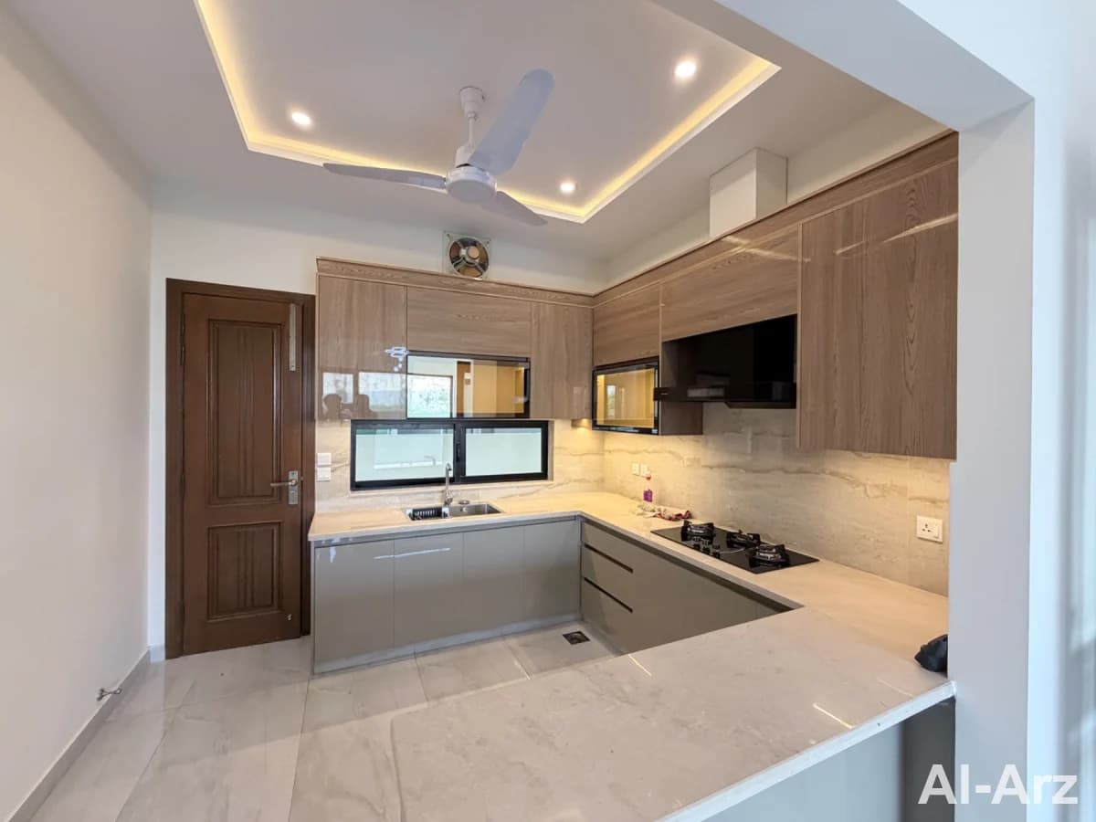 10 marla brand new house for sale on investor price — image 7