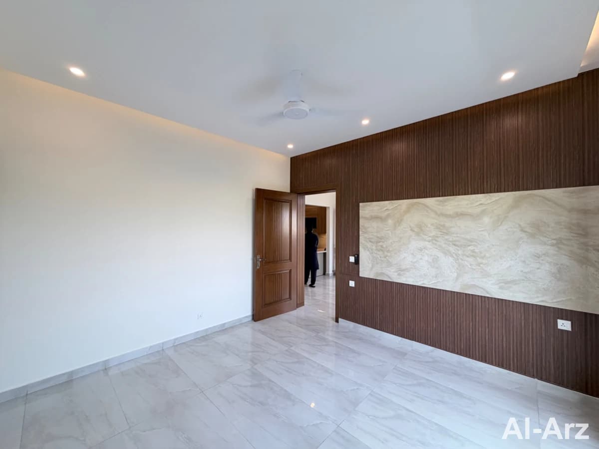 10 marla brand new house for sale on investor price — image 4