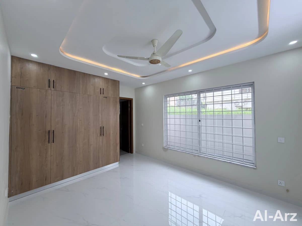 13 marla house for sale in dha phase 3 Islamabad — image 9