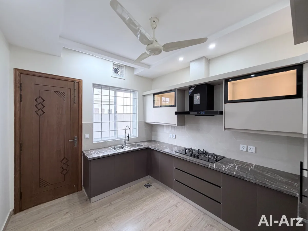 13 marla house for sale in dha phase 3 Islamabad — image 7