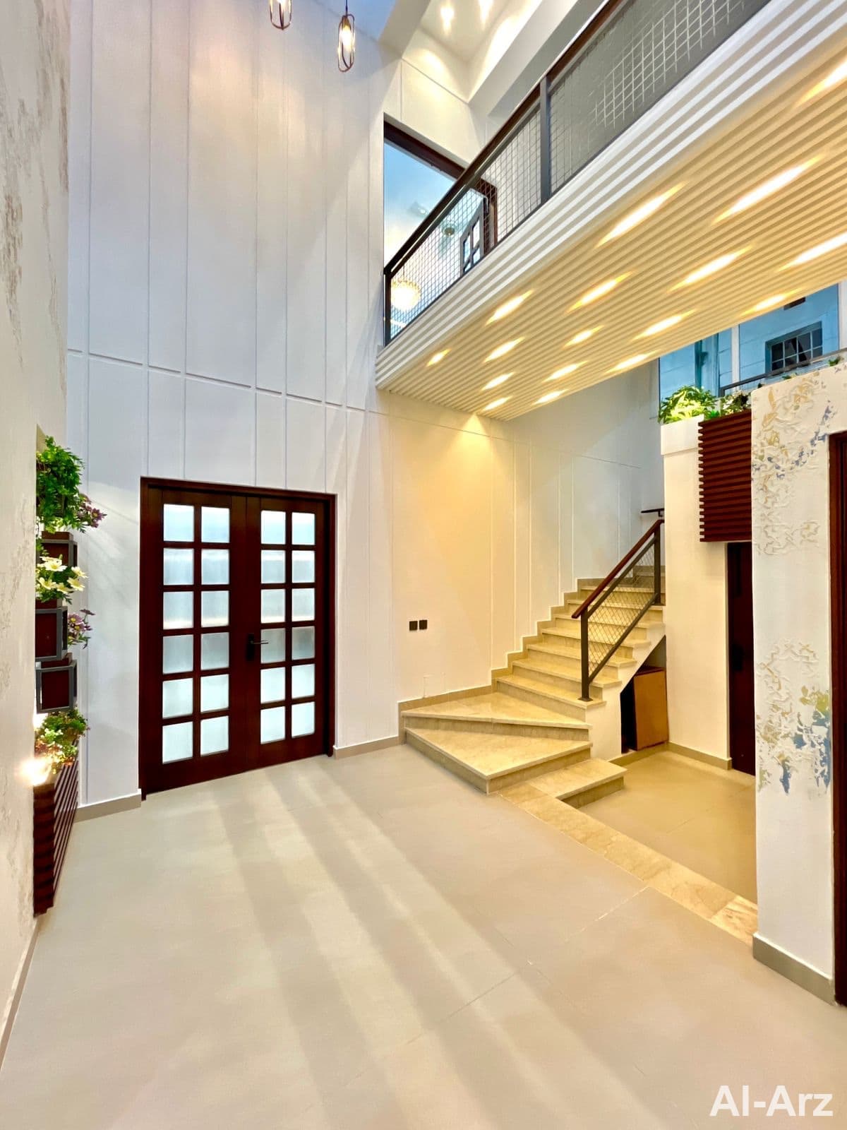 Modern double unit 7 bedrooms house for sale — image 8