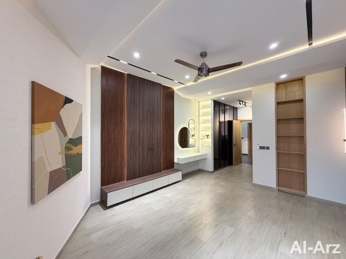 22 marla designer house for sale with 100 ft wide front — image 6