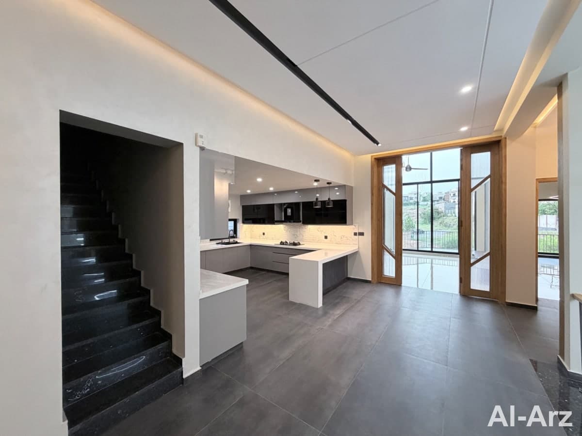 22 marla designer house for sale with 100 ft wide front — image 8