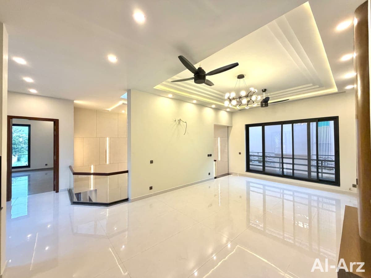 South-face 1 kanal house for sale — image 4