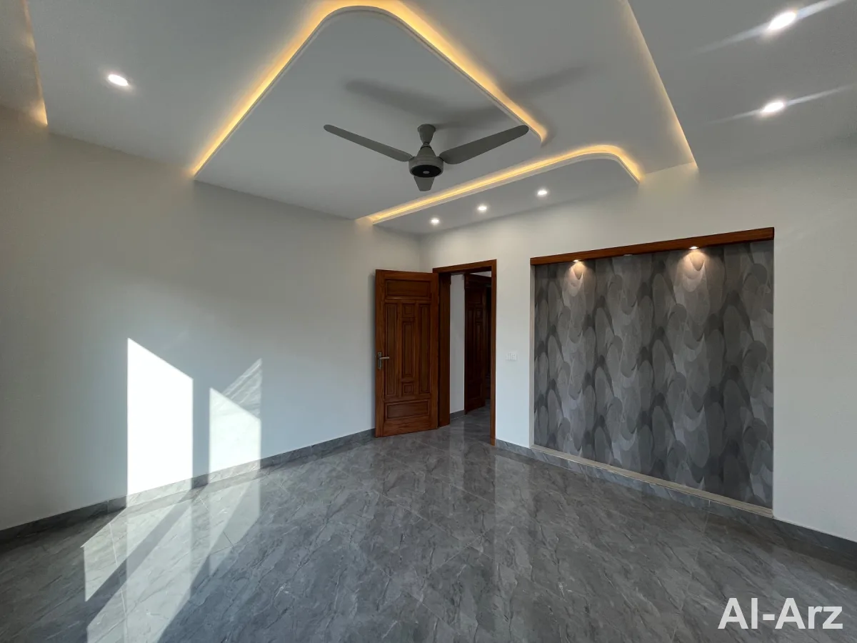 Corner double unit house for sale in dha phase 2 β image 4