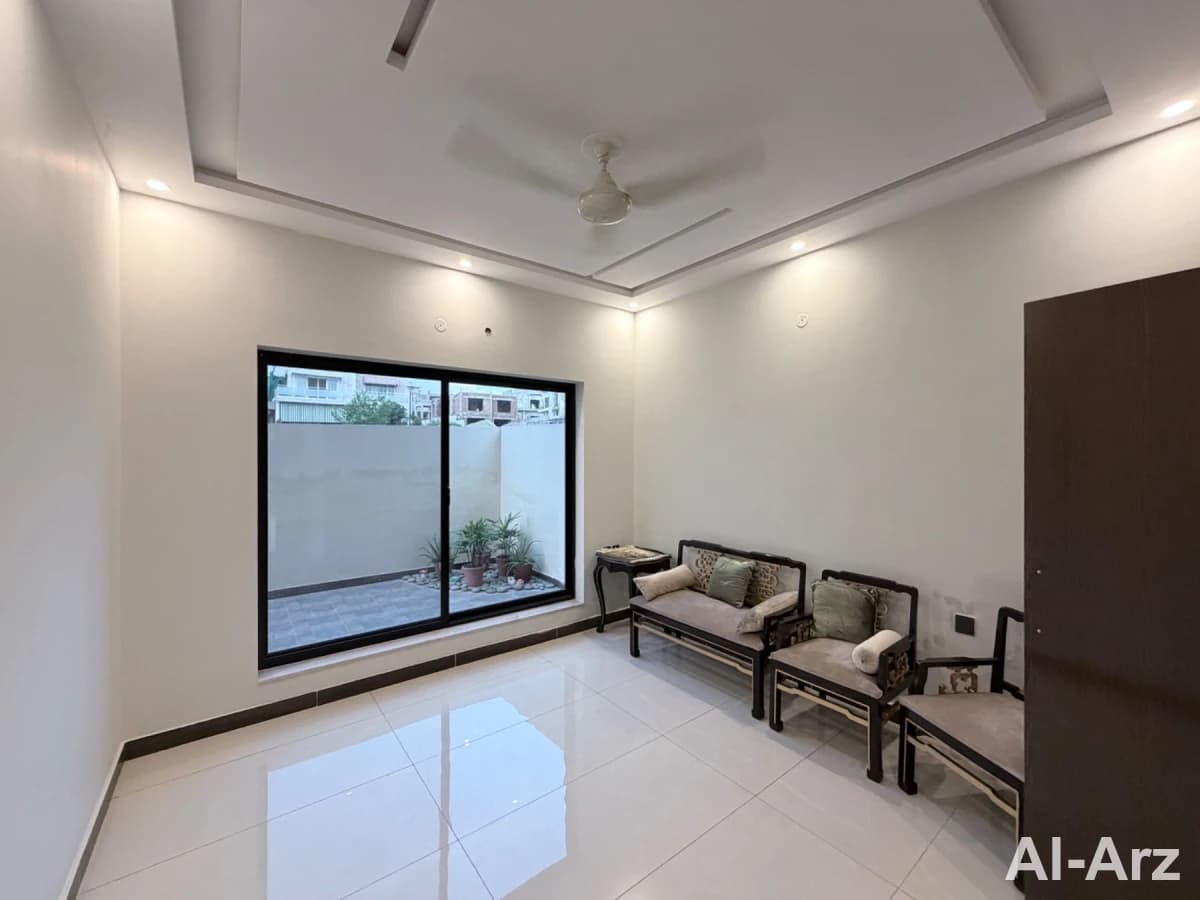 10 marla solid house for sale in Dha emaar — image 6