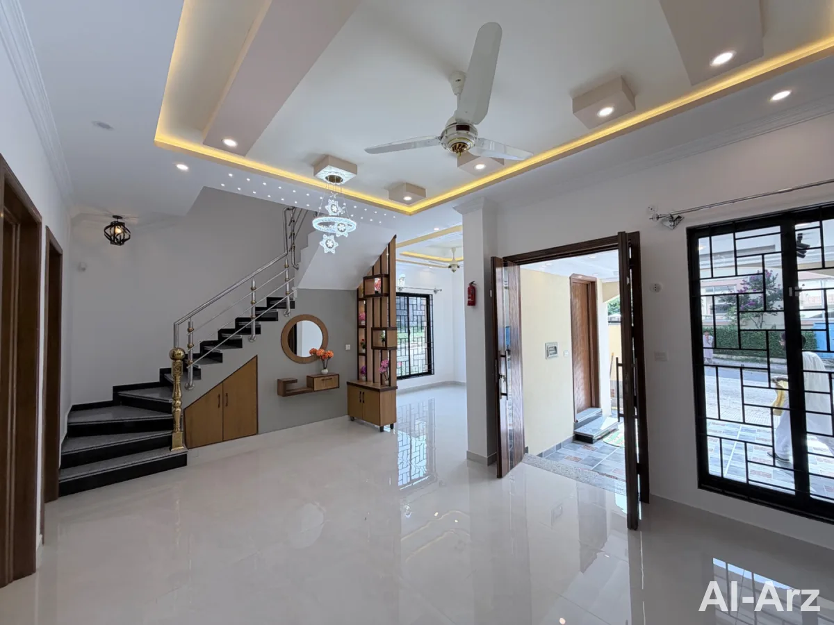 5.5 marla corner house for sale — image 8
