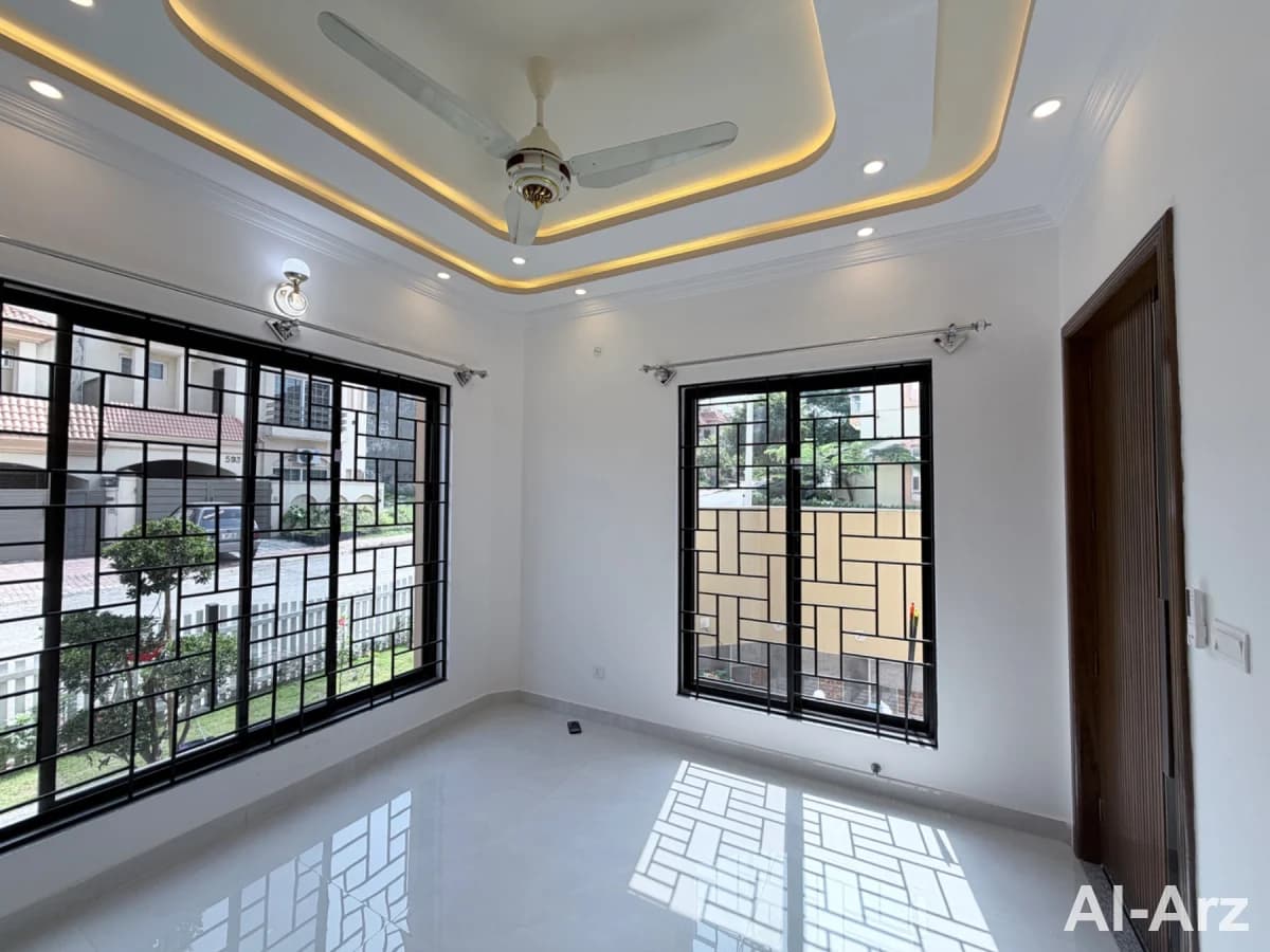 5.5 marla corner house for sale — image 7
