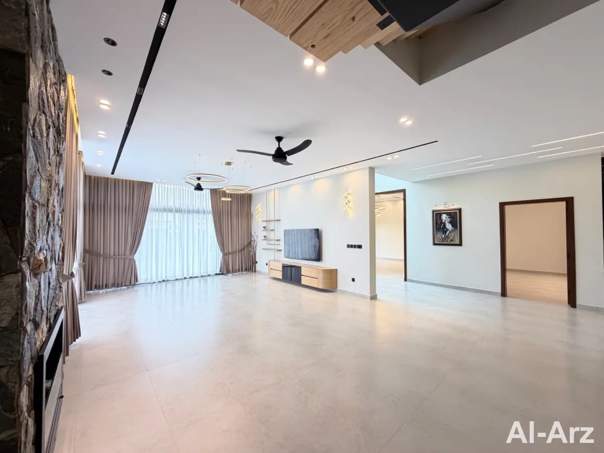 32 MARLA MASTERPIECE | EXCLUSIVE PROPERTY FOR SALE — image 4